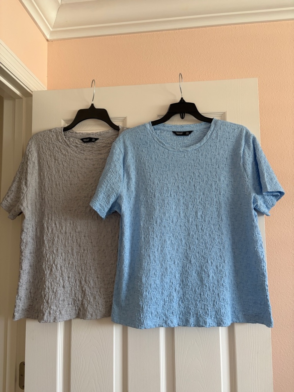 Simply Vera Vera Wang Short Sleeve Tees in Light Blue and Heather Gray